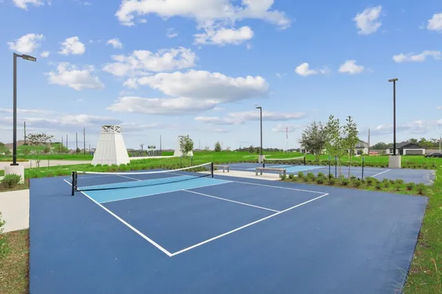 a view of a tennis court