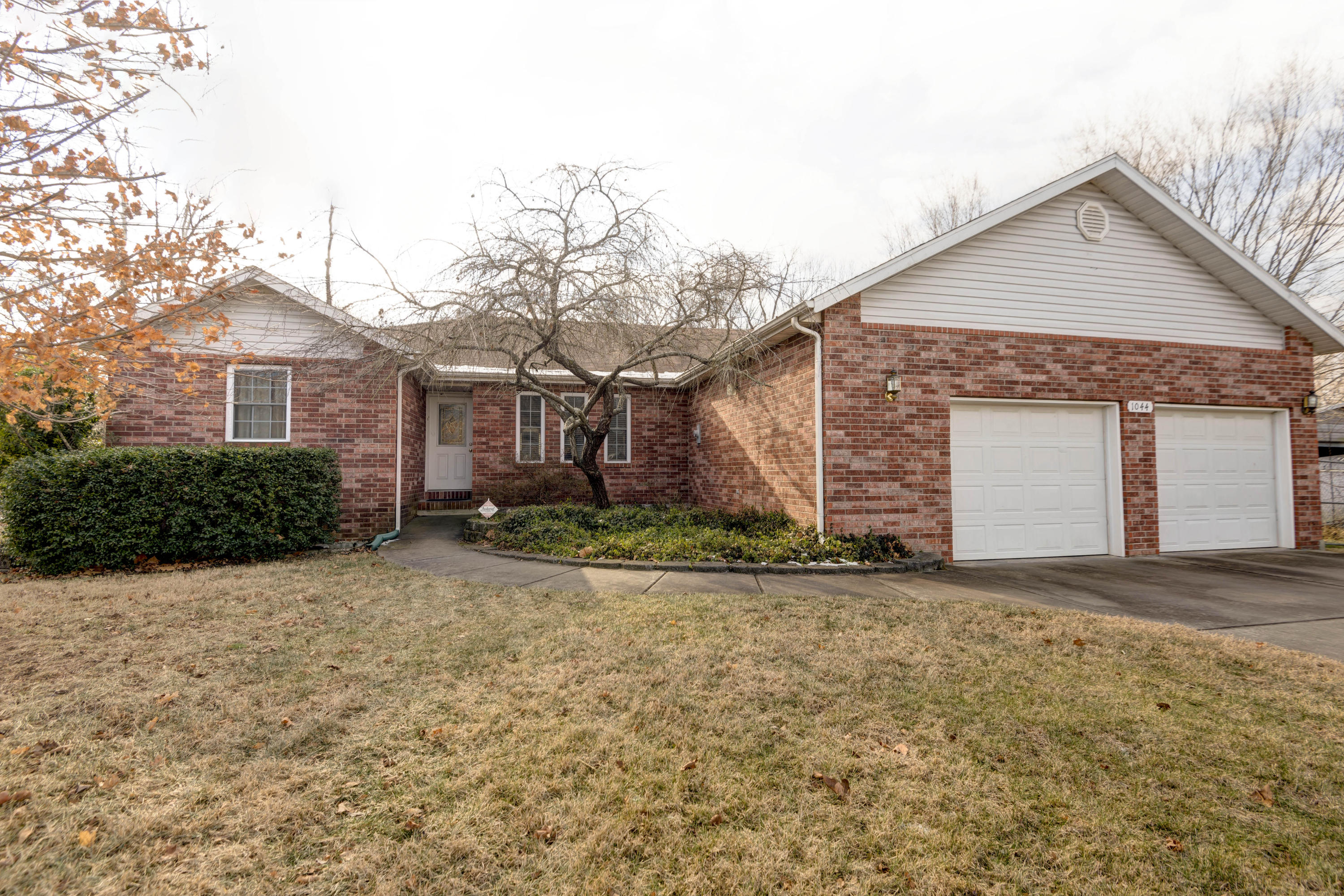 1044 West Meadowmere Street Springfield, MO 65807 - Photo 1 of 1 Meadowmere (3)