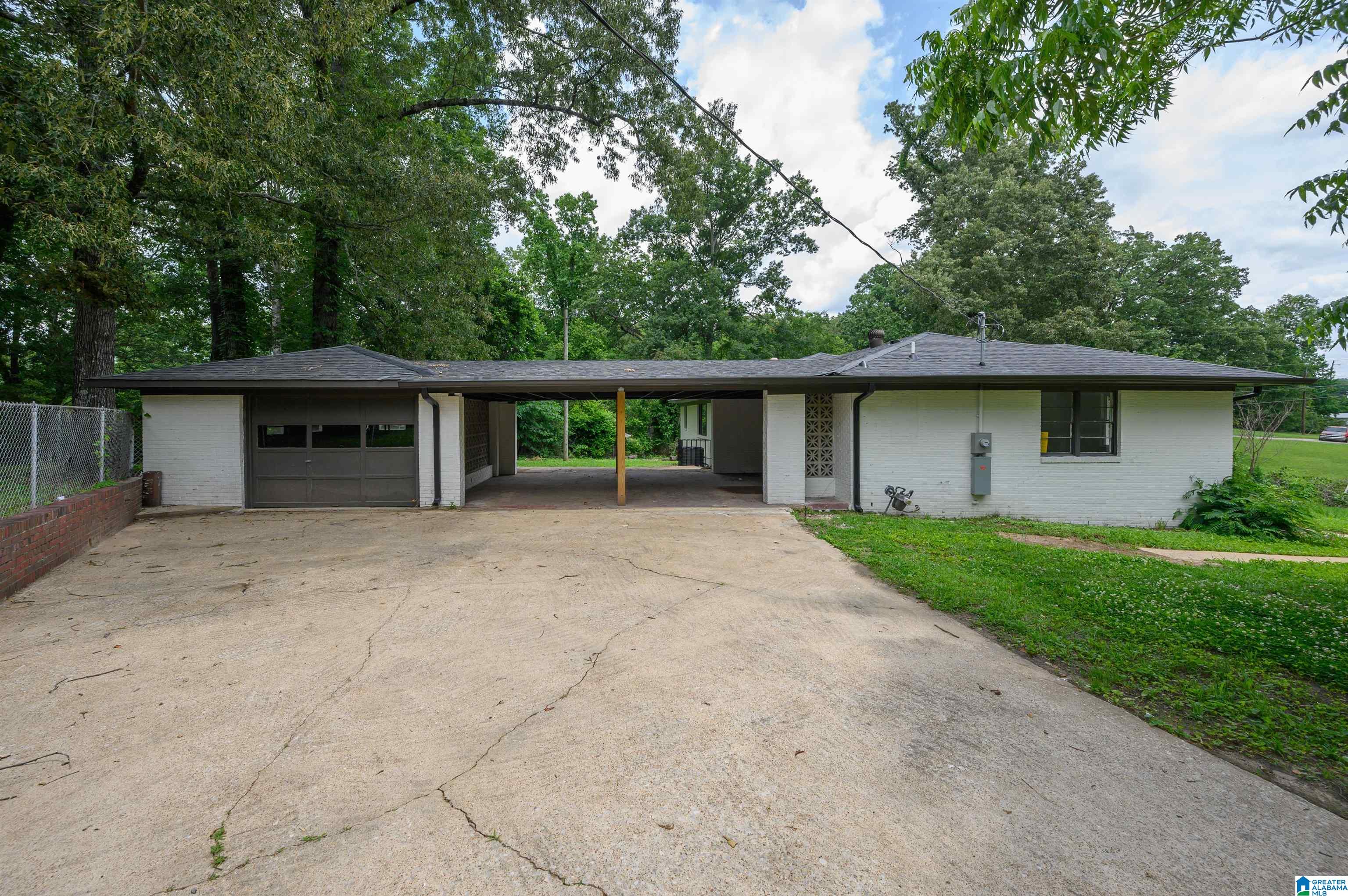 201 Sun Valley Road Birmingham, AL 35215 - Photo 2 of 34