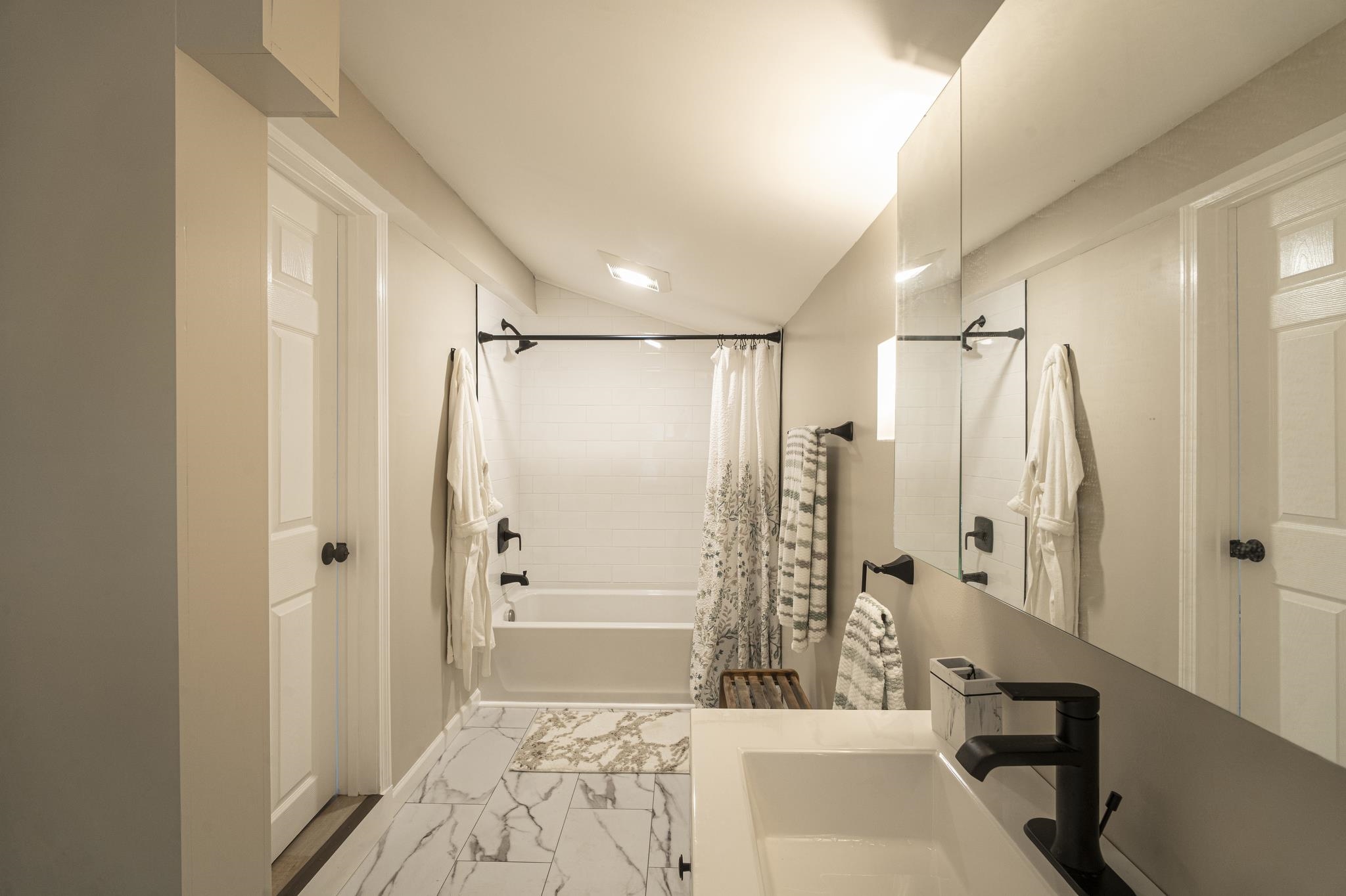 70 Abbott Road Concord, NH 03303 - Photo 12 of 37