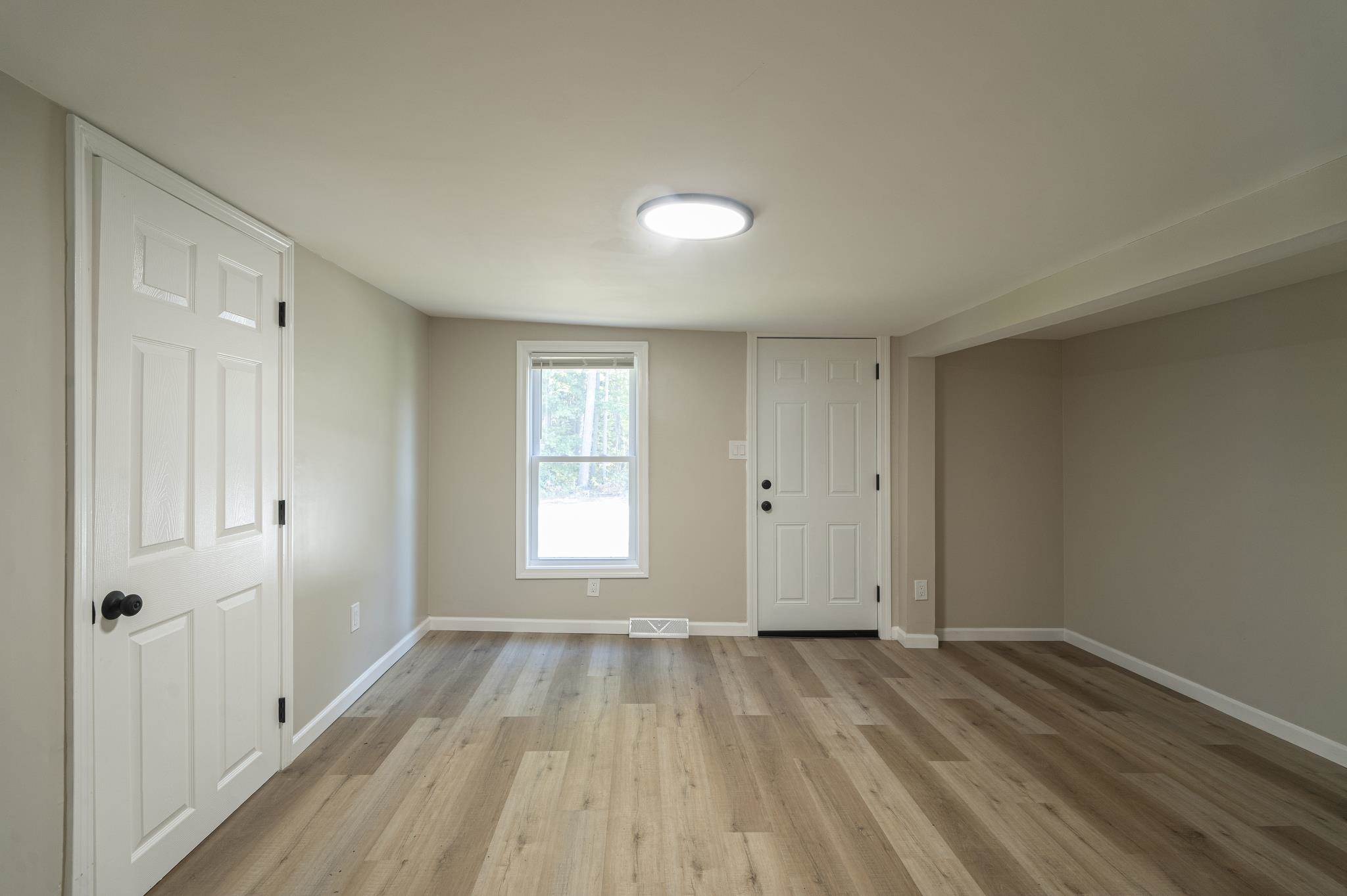 70 Abbott Road Concord, NH 03303 - Photo 16 of 37