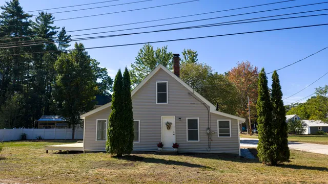 $369,000 | 70 Abbott Road, Concord, NH 03303