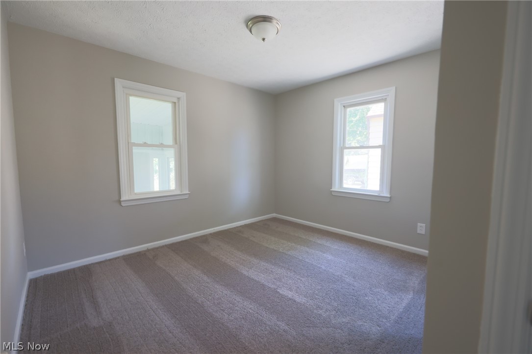 23721 Colbourne Road Euclid, OH 44123 - Photo 12 of 24