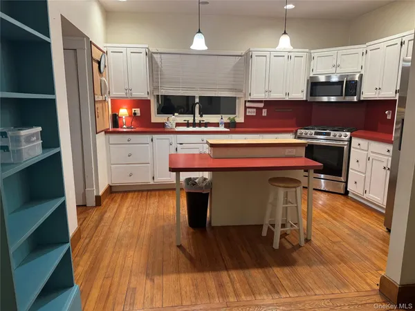$4,000 | 116 Castle Heights Avenue, Nyack, NY 10960