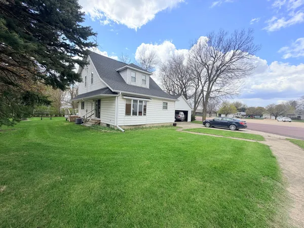$198,000 | 451 Paul Avenue, Lake Wilson, MN 56151