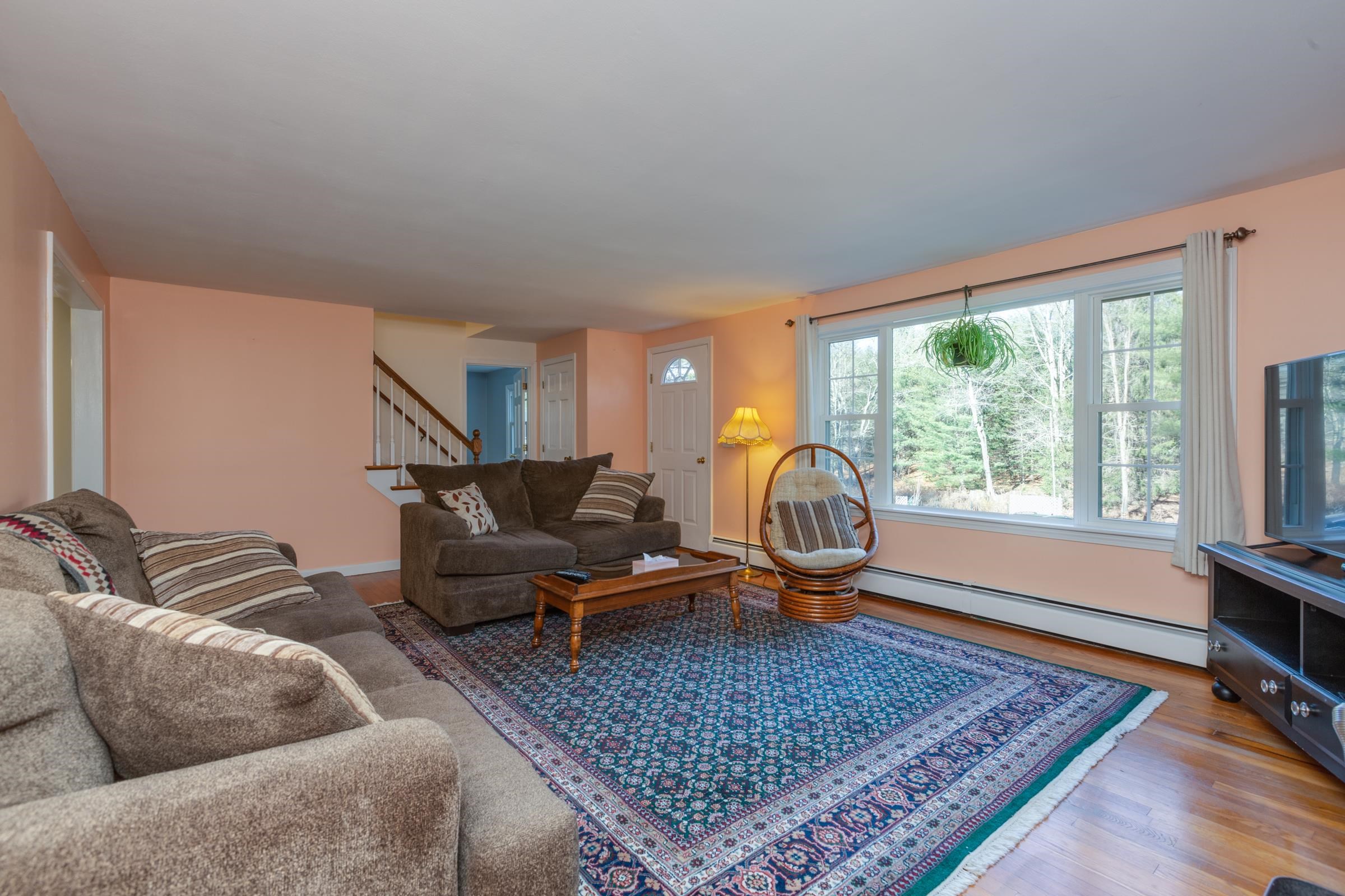 71 Raymond Road Deerfield, NH 03037 - Photo 11 of 40