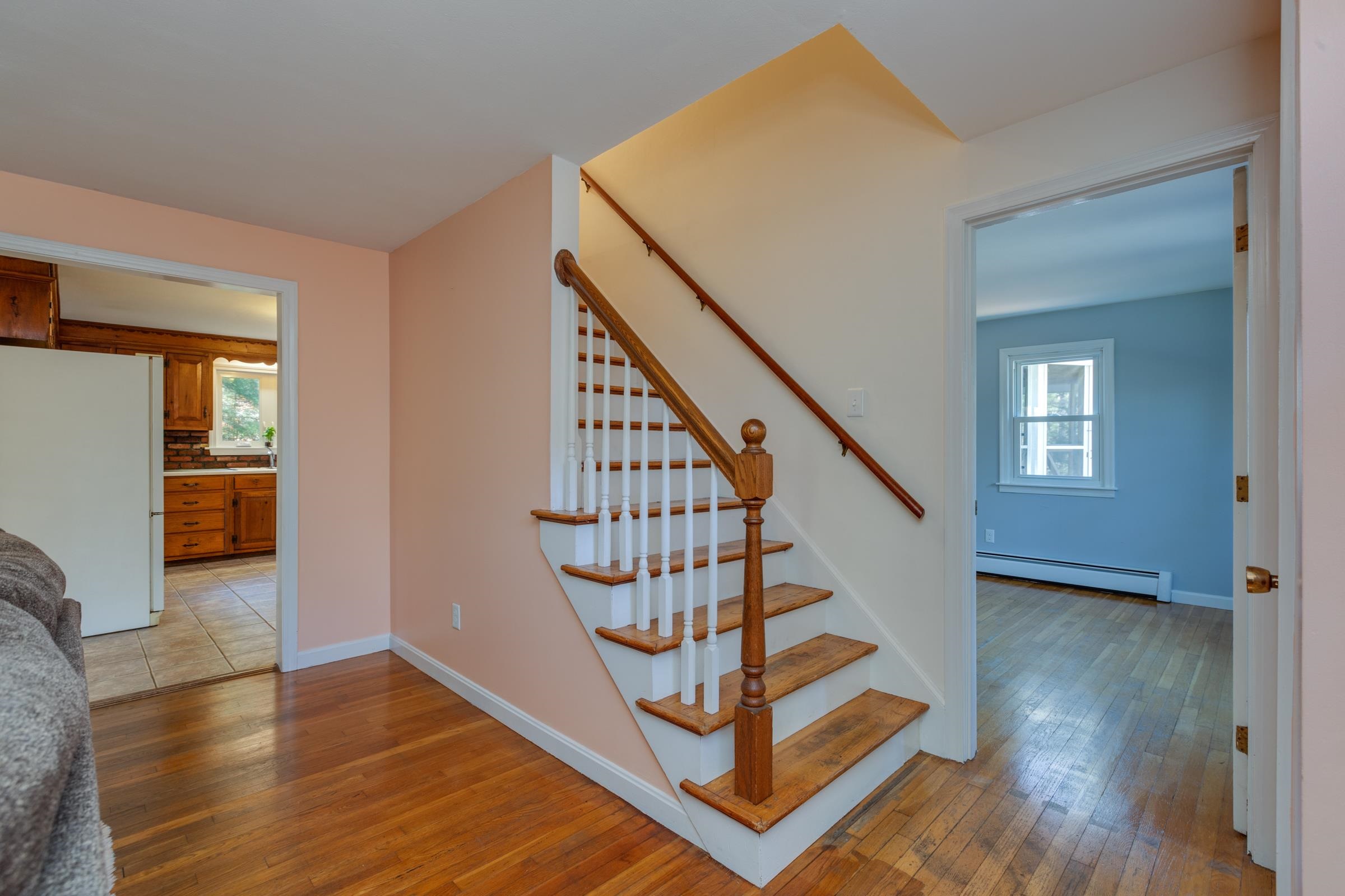 71 Raymond Road Deerfield, NH 03037 - Photo 13 of 40