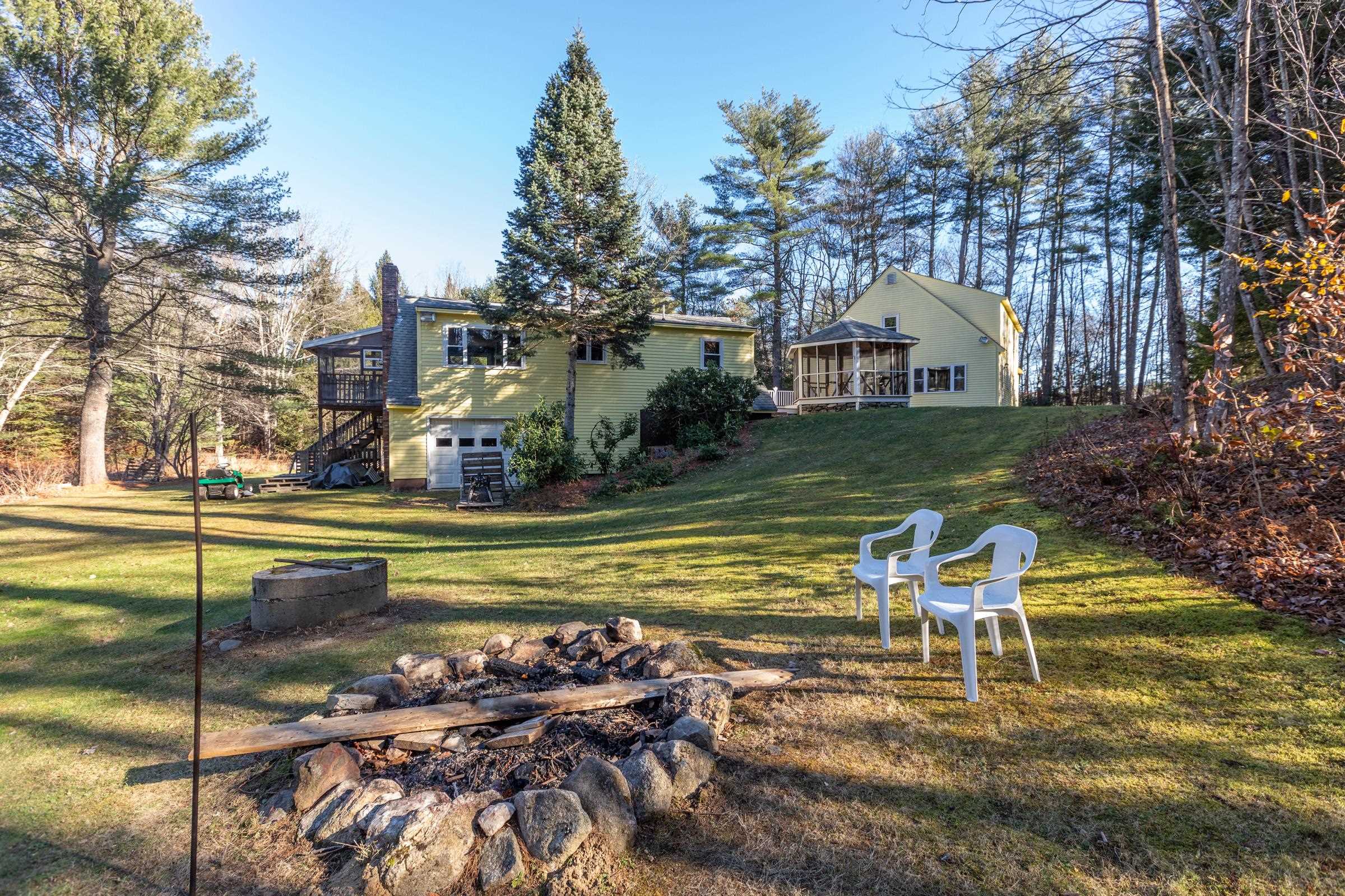71 Raymond Road Deerfield, NH 03037 - Photo 3 of 40