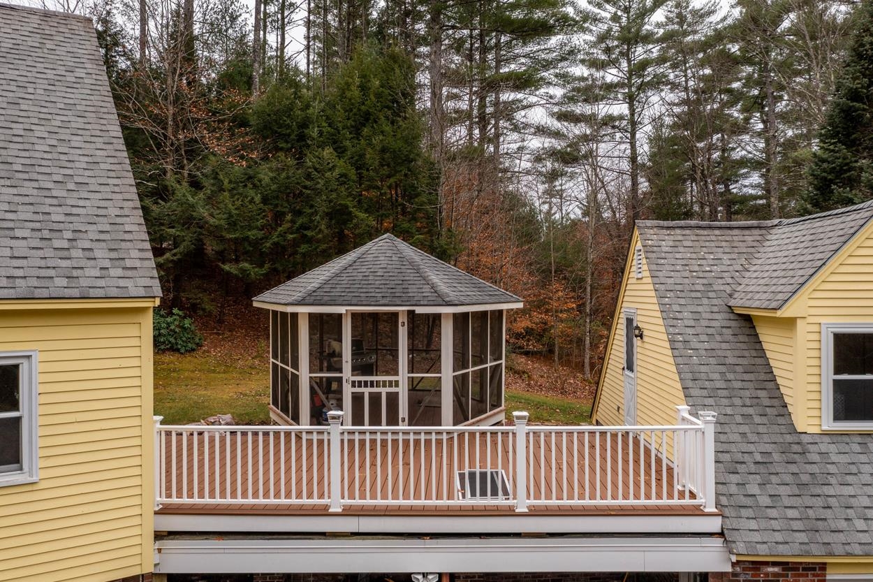 71 Raymond Road Deerfield, NH 03037 - Photo 7 of 40