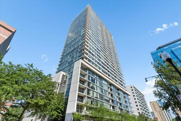$389,000 | 1720 South Michigan Avenue, Unit 2503, Chicago, IL 60616