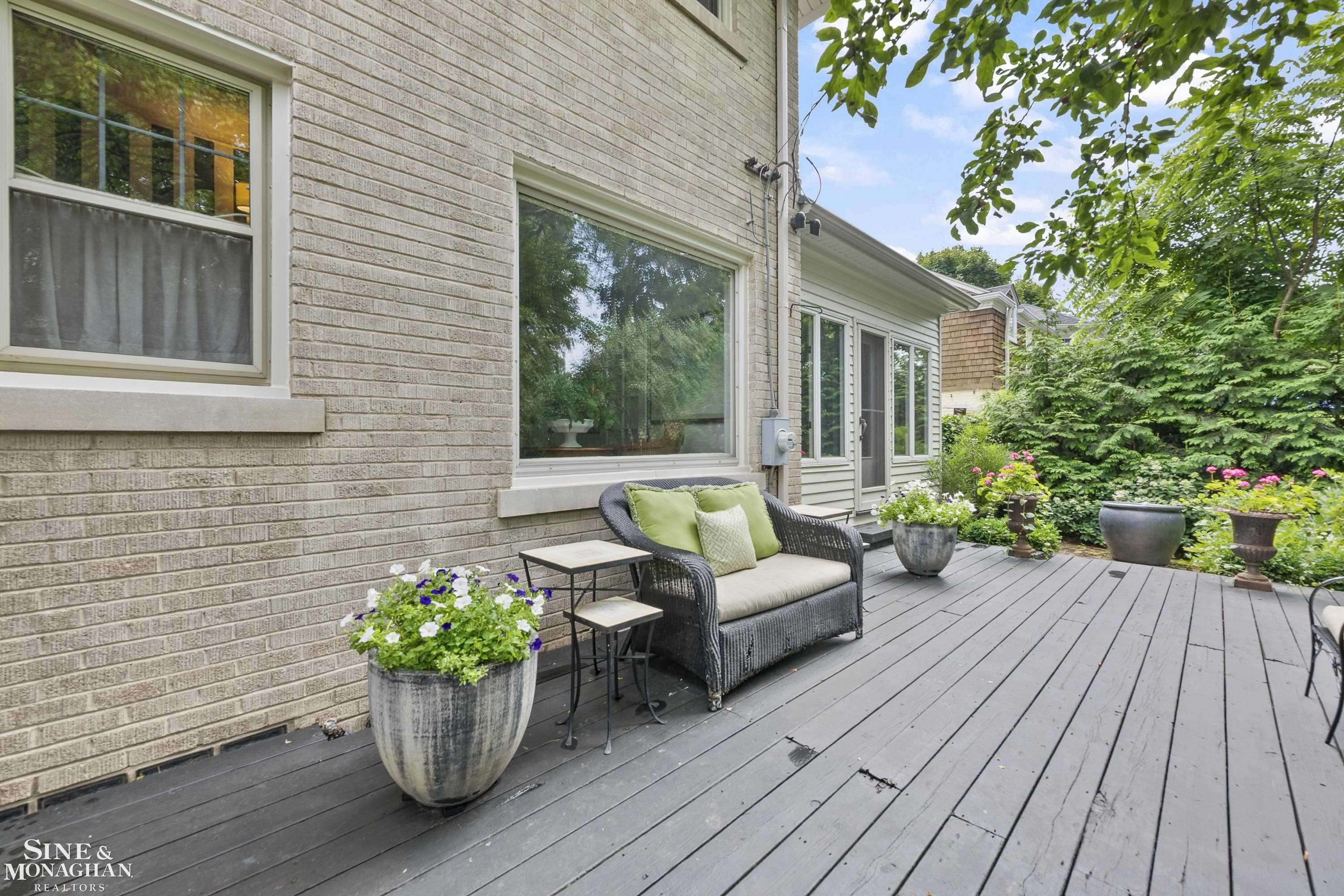 1035 Yorkshire Road Grosse Pointe Park, MI 48230 - Photo 44 of 61