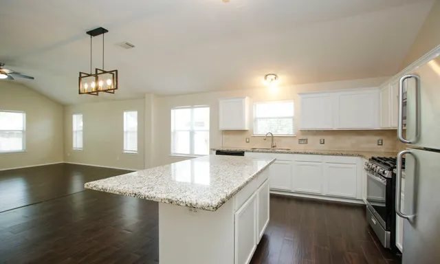 $2,200 | 8730 Cedar Walk Drive, Tomball, TX 77375