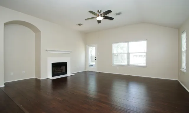 $2,200 | 8730 Cedar Walk Drive, Tomball, TX 77375