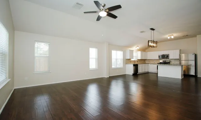 $2,200 | 8730 Cedar Walk Drive, Tomball, TX 77375