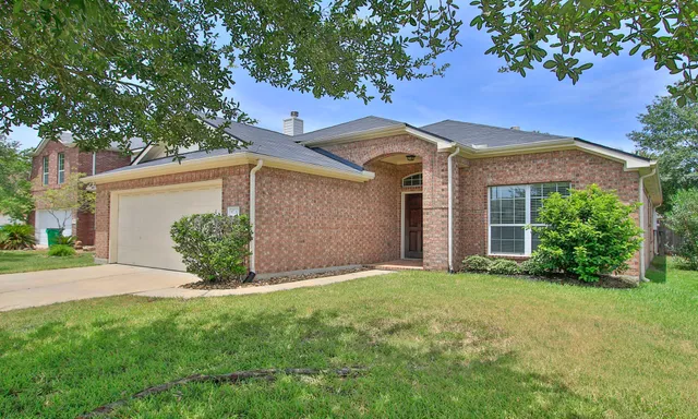 $2,200 | 8730 Cedar Walk Drive, Tomball, TX 77375