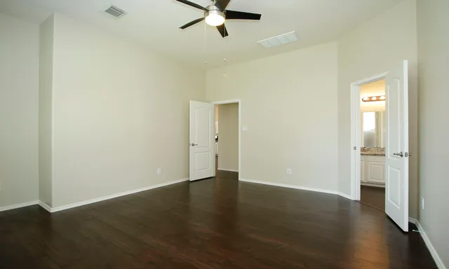 $2,200 | 8730 Cedar Walk Drive, Tomball, TX 77375