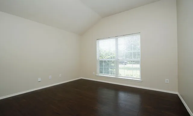 $2,200 | 8730 Cedar Walk Drive, Tomball, TX 77375