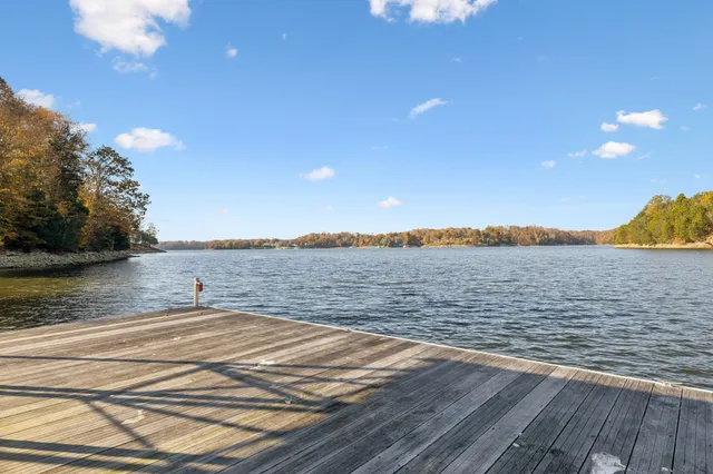 a black and white photo of a white wall