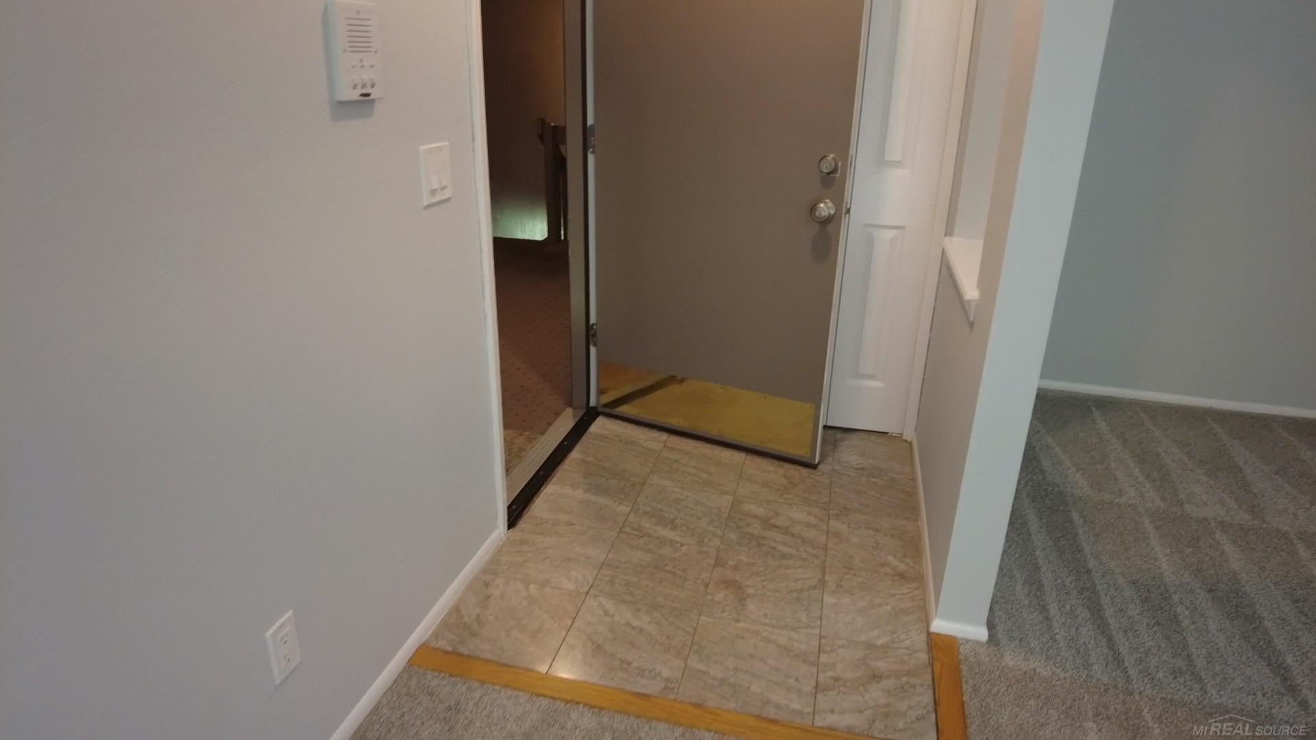 5400 Maple Ridge Road, Unit 15 Haslett, MI 48840 - Photo 7 of 15 Gallery Image 7