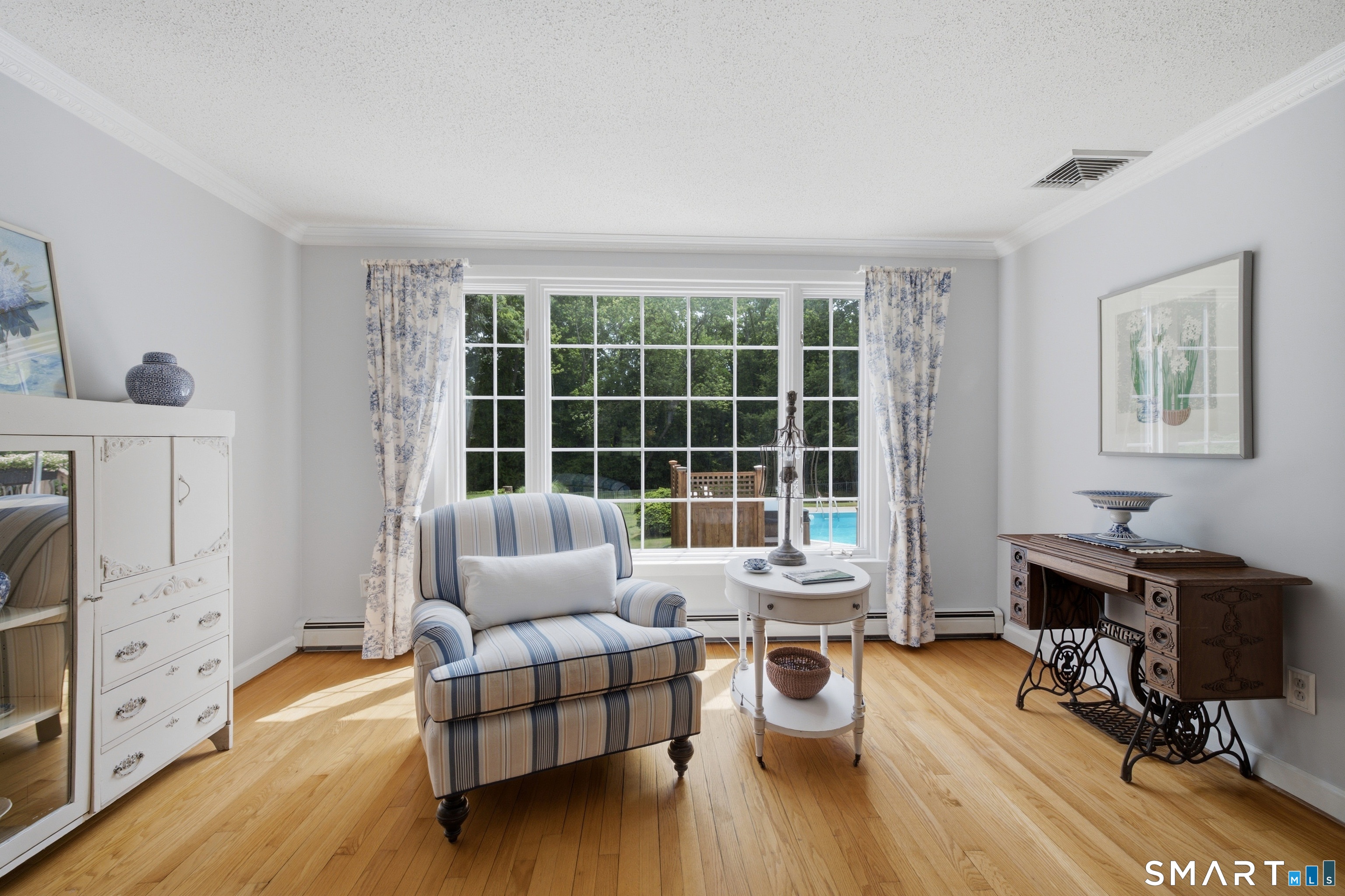 36 Willowbrook Road West Hartford, CT 06107 - Photo 5 of 38