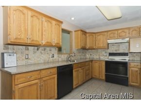 4335 Comanche Drive Springfield, IL 62711 - Photo 6 of 17