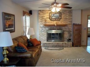 4335 Comanche Drive Springfield, IL 62711 - Photo 7 of 17