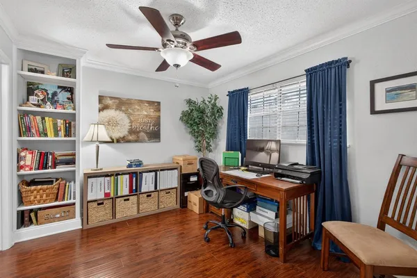 $425,000 | 1907 Wes Hardin Circle, Bonham, TX 75418