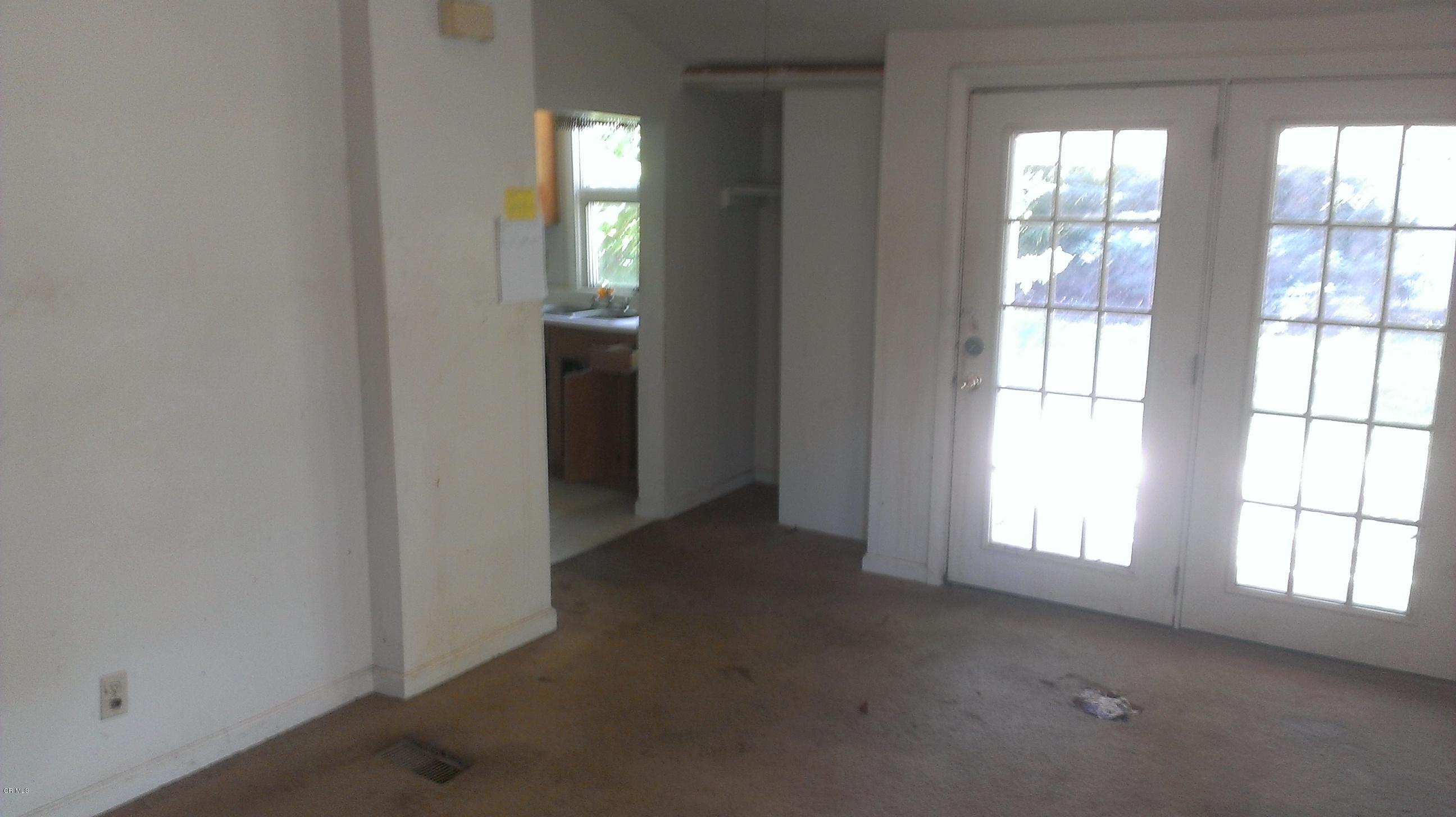 4784 Ridge Street Columbus, OH 43207 - Photo 6 of 8