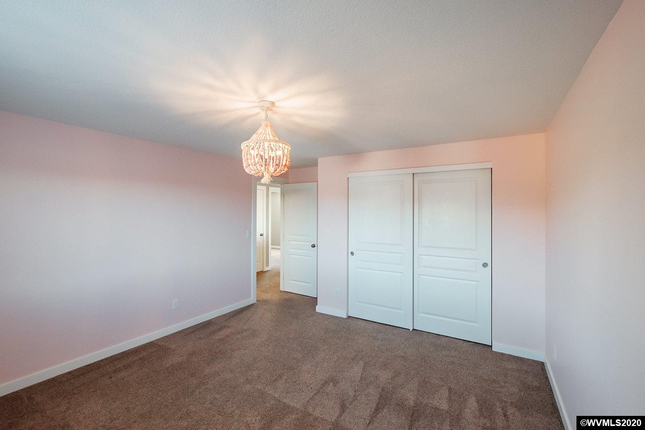 2708 Northwest Amble Side Street Albany, OR 97321 - Photo 28 of 34