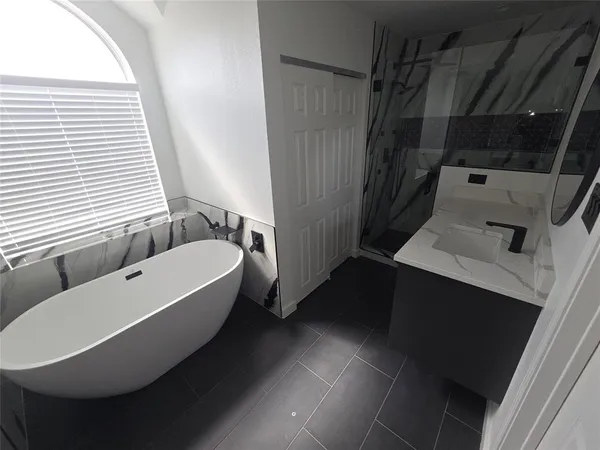 $2,800 | 7413 Belmount Road, Rowlett, TX 75089