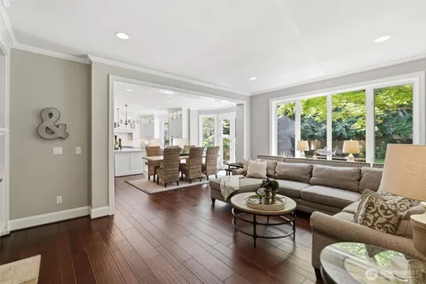 $2,598,000 | 25817 Southeast 31st Place, Sammamish, WA 98075