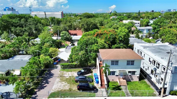 $2,795 | 255 Northwest 32nd Street, Unit 1, Miami, FL 33127