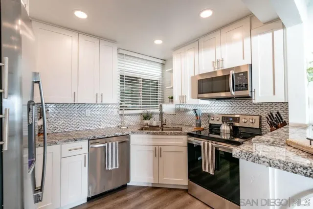 $14,000 | 6529 Neptune Place, La Jolla, CA 92037