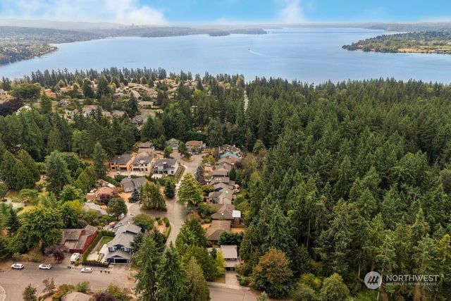 an aerial view of multiple house