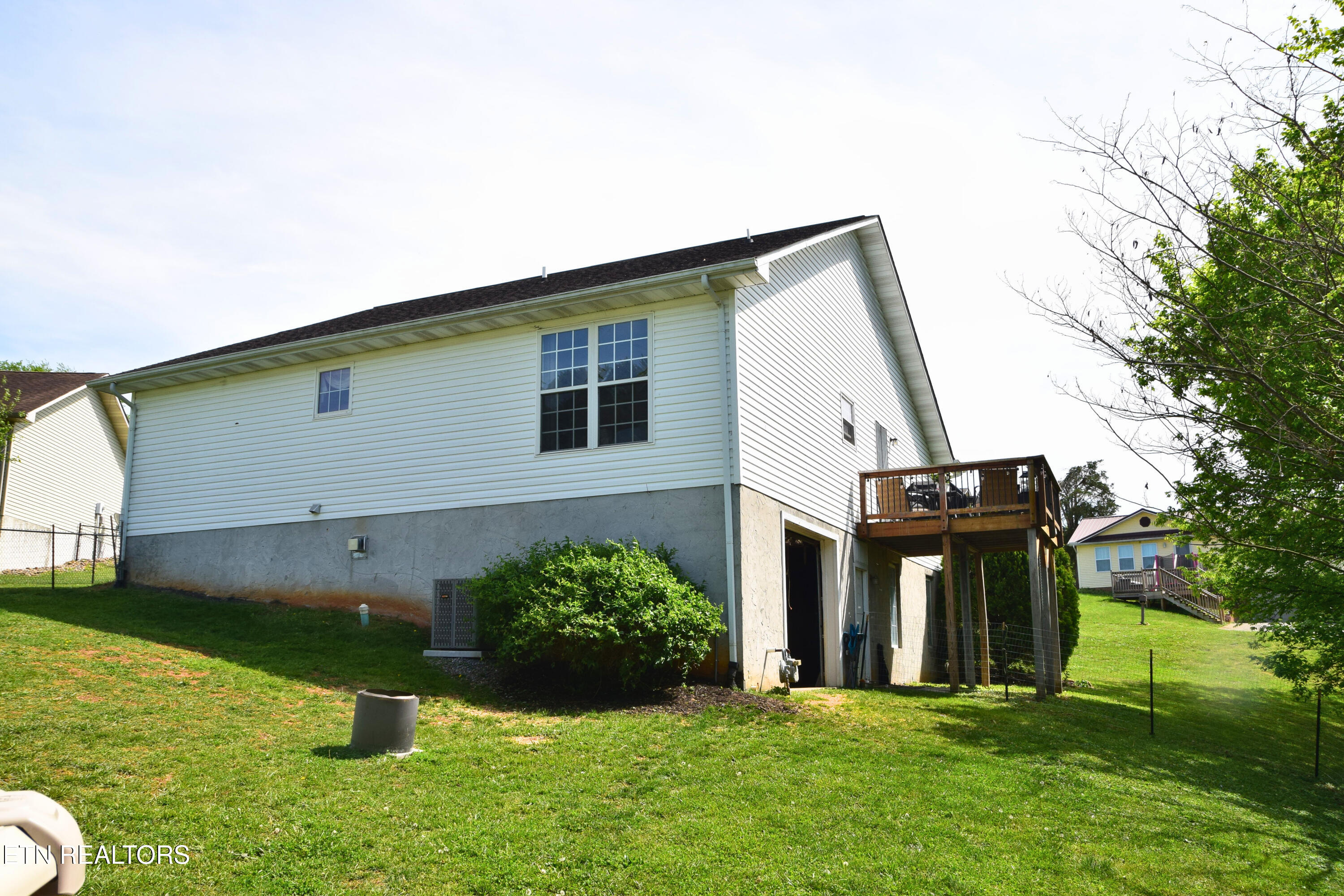1756 Meadow Ridge Circle Sevierville, TN 37862 - Photo 20 of 21 Back of House