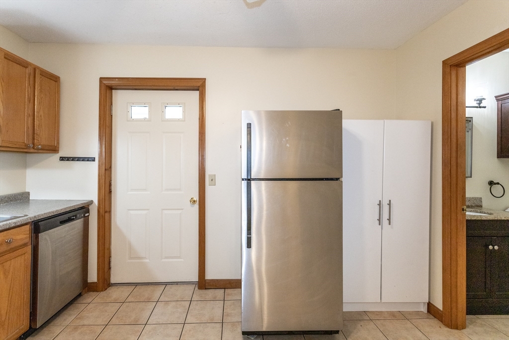 119 Union Street, Unit 4 Westfield, MA 01085 - Photo 12 of 29