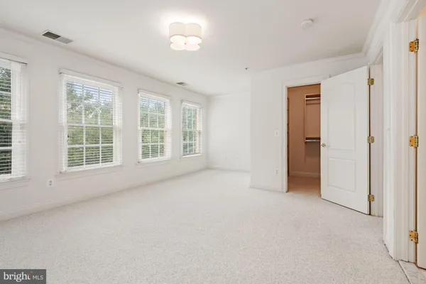 $5,000 | 172 Cameron Station Boulevard, Alexandria, VA 22304