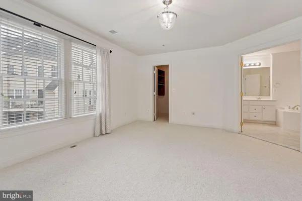 $5,000 | 172 Cameron Station Boulevard, Alexandria, VA 22304