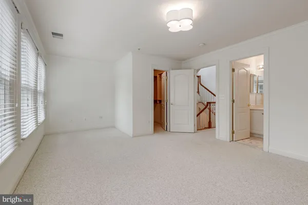 $5,000 | 172 Cameron Station Boulevard, Alexandria, VA 22304