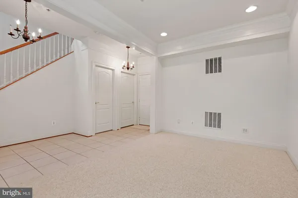 $5,000 | 172 Cameron Station Boulevard, Alexandria, VA 22304