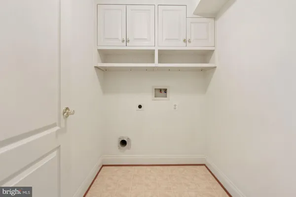 $5,000 | 172 Cameron Station Boulevard, Alexandria, VA 22304