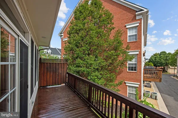 $5,000 | 172 Cameron Station Boulevard, Alexandria, VA 22304