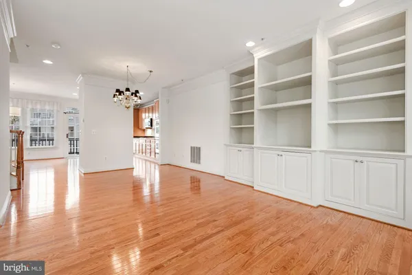 $5,000 | 172 Cameron Station Boulevard, Alexandria, VA 22304