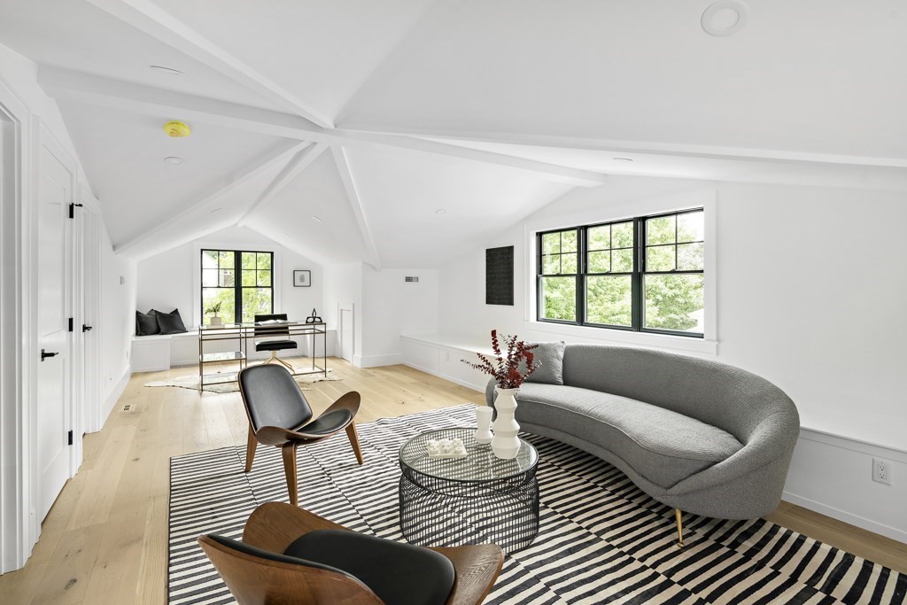 453 Albemarle Road, Unit A Newton, MA 02460 - Photo 20 of 32