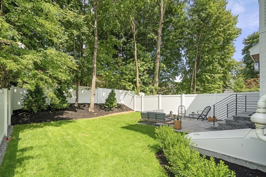 453 Albemarle Road, Unit A Newton, MA 02460 - Photo 28 of 32