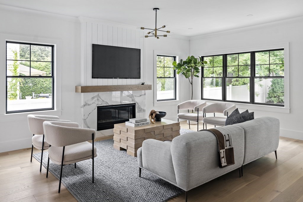 453 Albemarle Road, Unit A Newton, MA 02460 - Photo 7 of 32