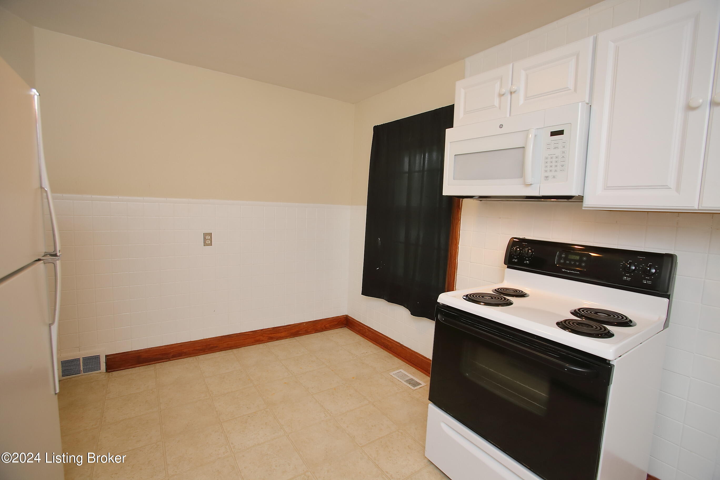 6704 Terry Road Louisville, KY 40258 - Photo 15 of 28 Kitchen
