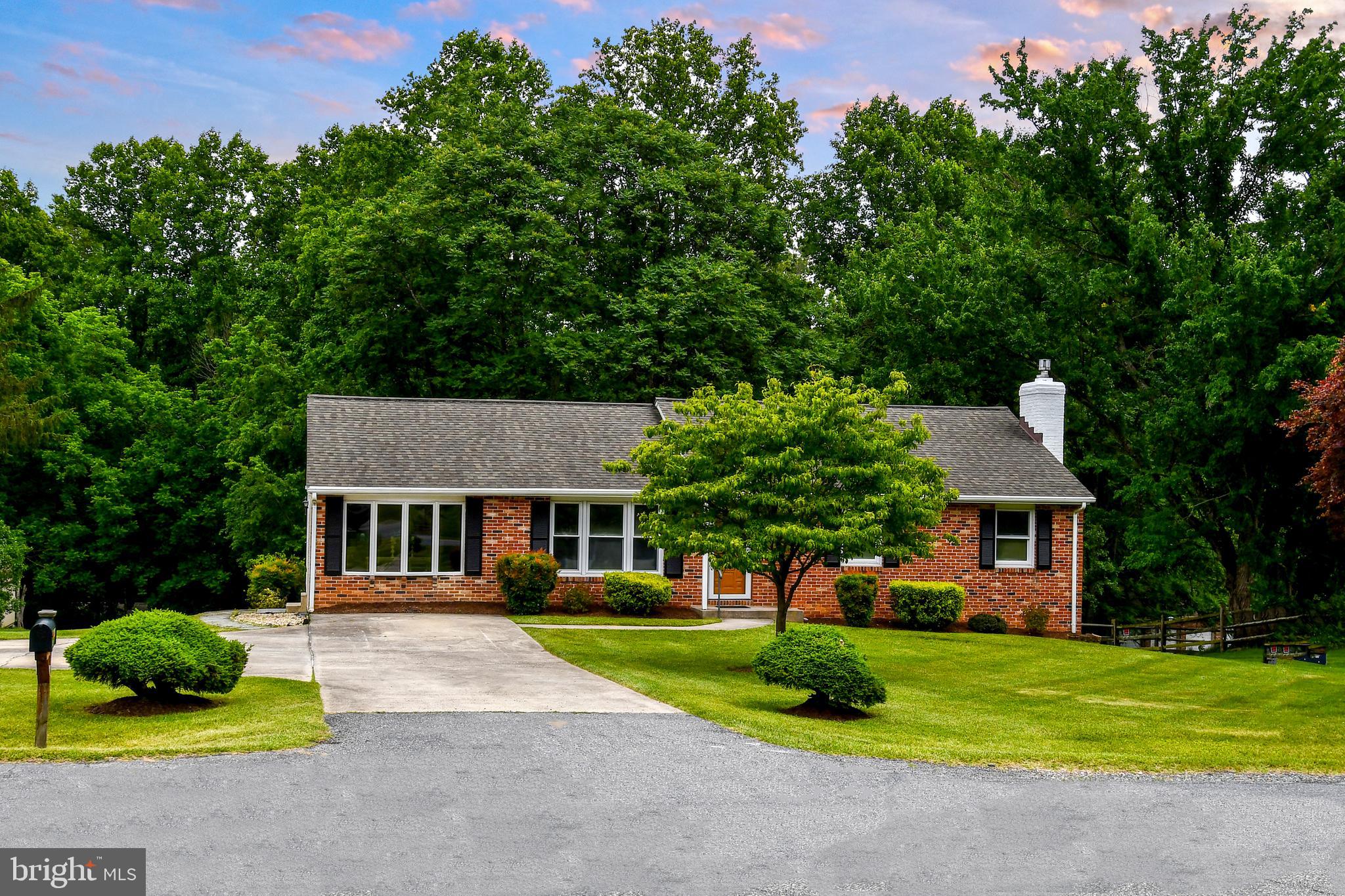 24909 Woodfield School Road Gaithersburg, MD 20882 - Photo 1 of 25