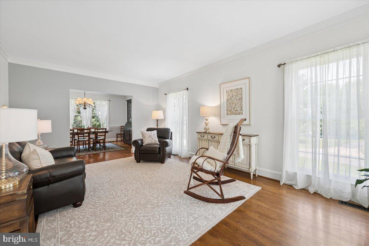 13426 Rippling Brook Drive Silver Spring, MD 20906 - Photo 7 of 66 Living room
