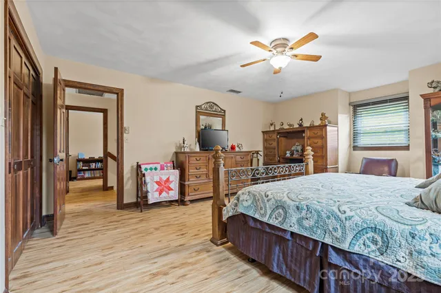 $419,900 | 239 Golf Course Road, Maiden, NC 28650